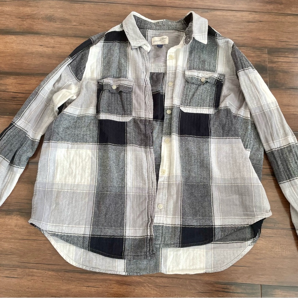 Universal Thread Flannel Shirt - Black and Gray